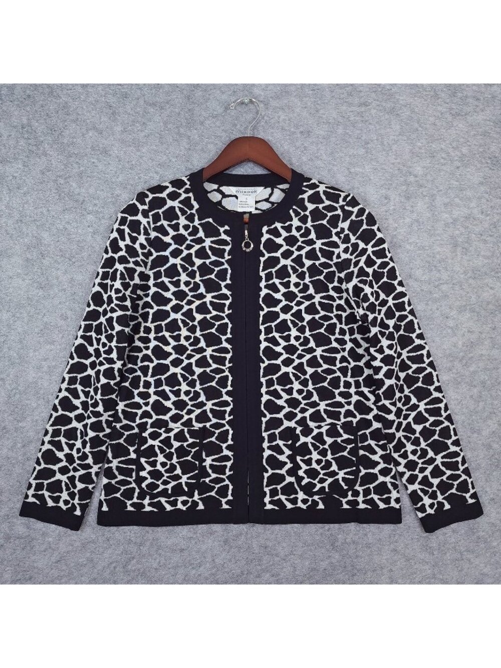 Misook Petite Small Womens Zip Cardigan Jacket Black White Giraffe Animal Print
